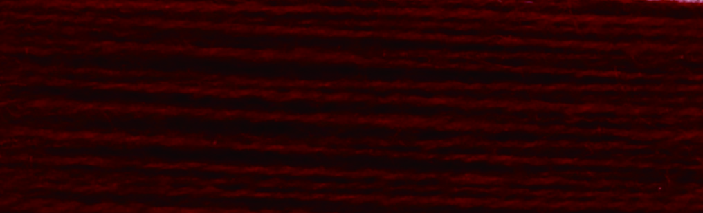 E700深紅